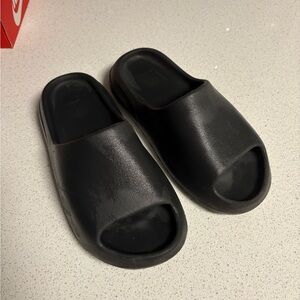 Adidas Yeezy Slides